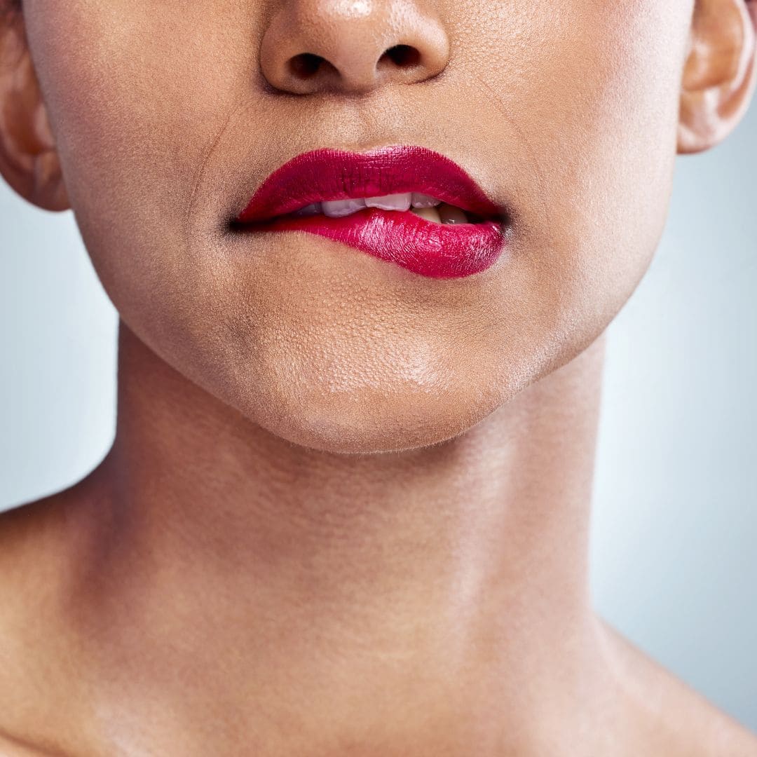 model-with-hydrating-led-lip-gloss-beautiful-possibilities